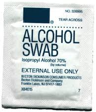 ALCOHOL SWAB مسحة كحولية