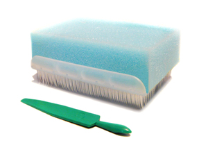 SCRUB BRUSH PLAIN CV MEDICA  فرشاة تعقيم سادة